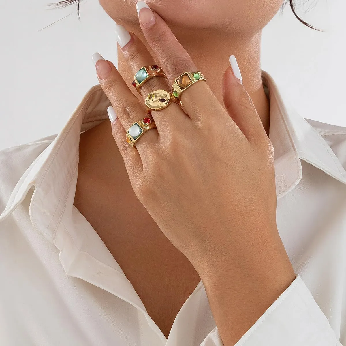 4 PCS Stacking Knuckle Rings Set for Wome Chunky Gold Rings Unique Statement Ring Crystal Rhinestone Thick Ring Sets Non Tarnish Signet Ring Geometric Wrap Finger Ring Fashion Jewelry