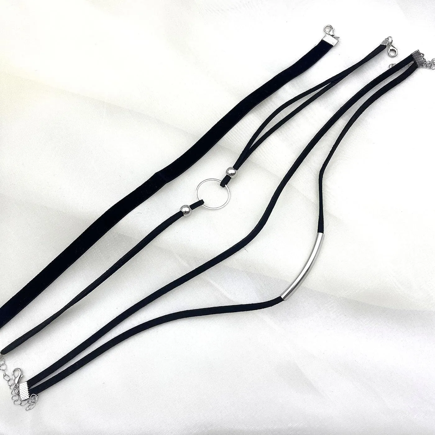 4PCS Black Choker for Women Black Lace Velvet Chocker Set Layered Classic Choker Necklace Velvet Collar Adjustable Gothic Chokers