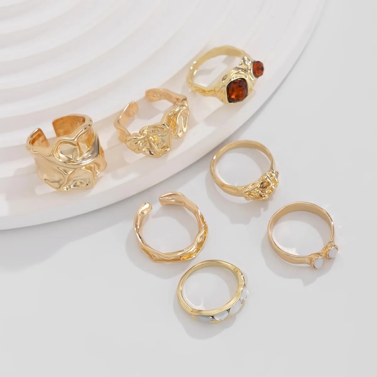 7 PCS Chunky Gold Rings Set for Women Stacking Knuckle Rings Unique Statement Ring Crystal Rhinestone Thick Ring Sets Non Tarnish Signet Ring Geometric Wrap Finger Ring Fashion Jewelry