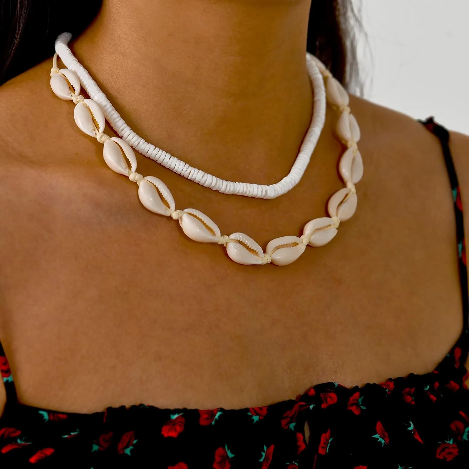 ATIMIGO White Puka Shell Hawaiian Cowrie Shell Pearl Beach Choker Handmade Adjustable Summer Clavicle Necklace - Surfer Jewelry for Women & Men