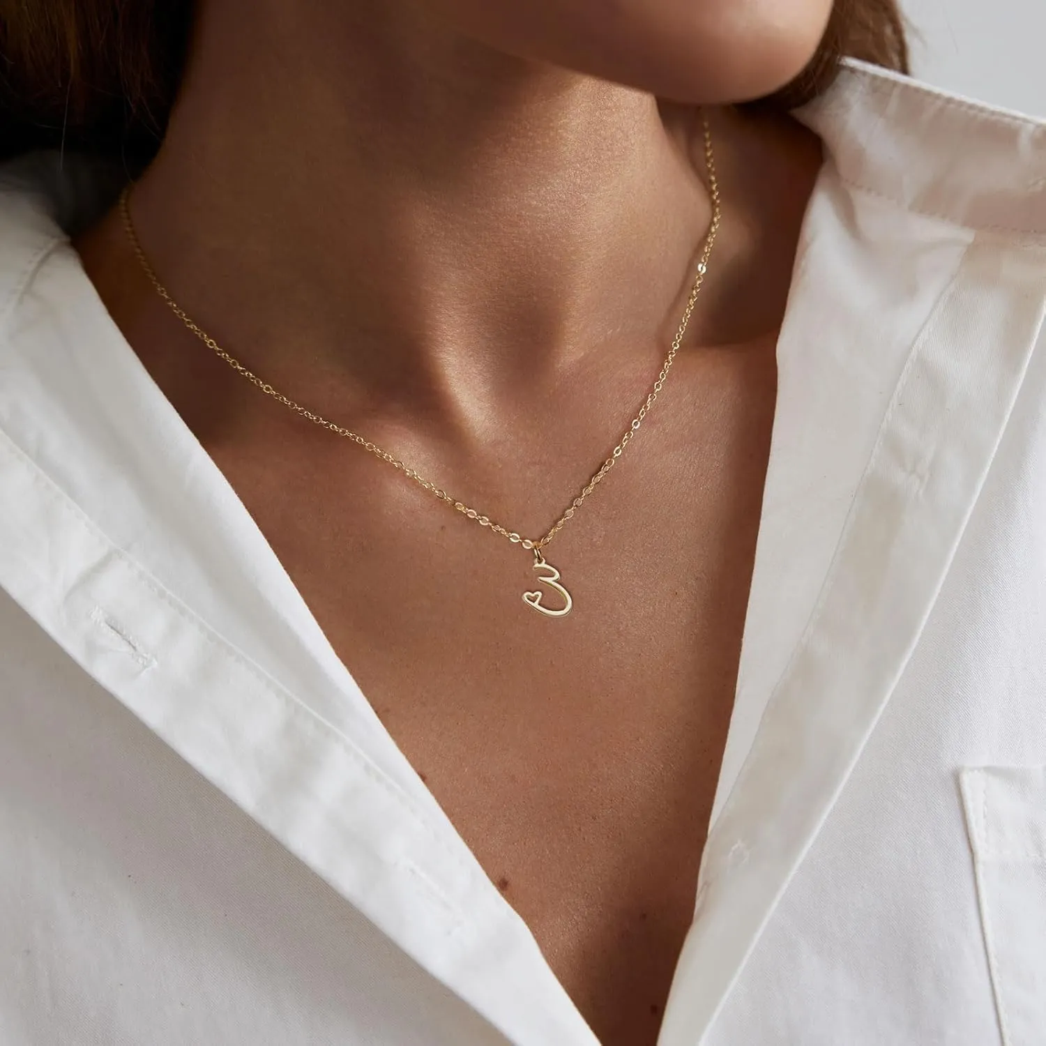 CAROVO Initial Necklaces for Women, Dainty 14K Gold/Silver Letter Pendant Necklace Trendy Simple Cute Necklaces Monogram Name Choker Necklace Jewelry Gift