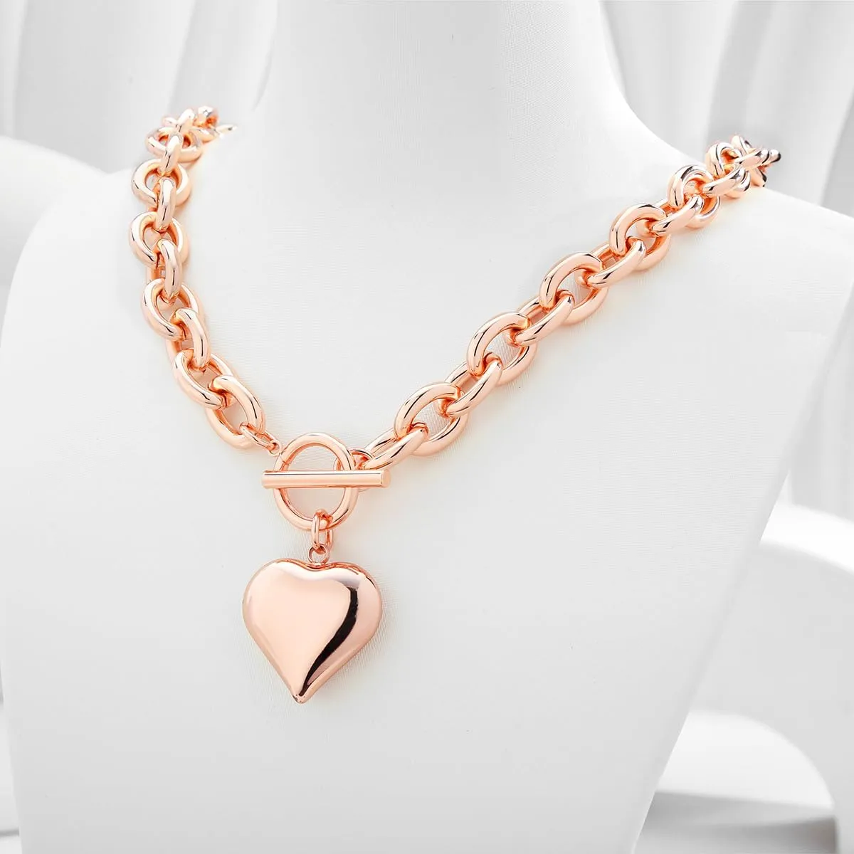 Chunky Gold Pendant Necklaces For Women Gold Chain links With Sun Heart Lion Conch Shell Charms Summer Necklaces Beach Jewelry Gift