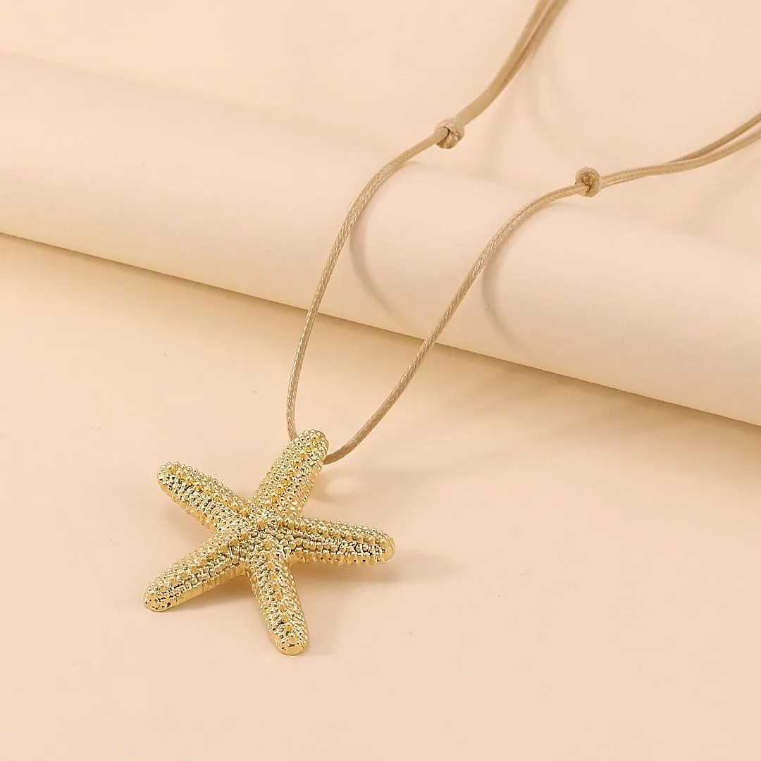 Coastal Seashell Starfish Necklaces for Women Big Conch Starfish Pendant Necklace Summer Beach Shell Necklaces Mermaid Costume Jewelry for Women