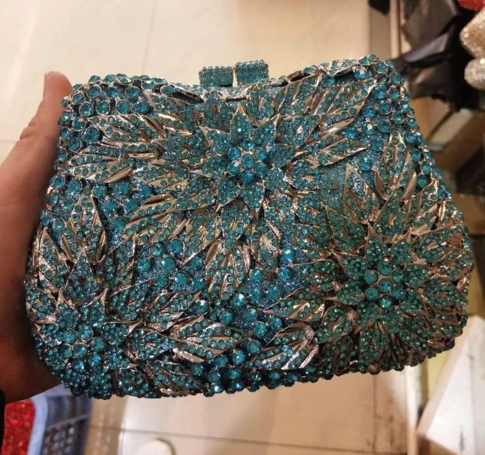 Crystal Flower Clutch Bag Wedding Dress Bag Toiletry Bag Evening Party Package