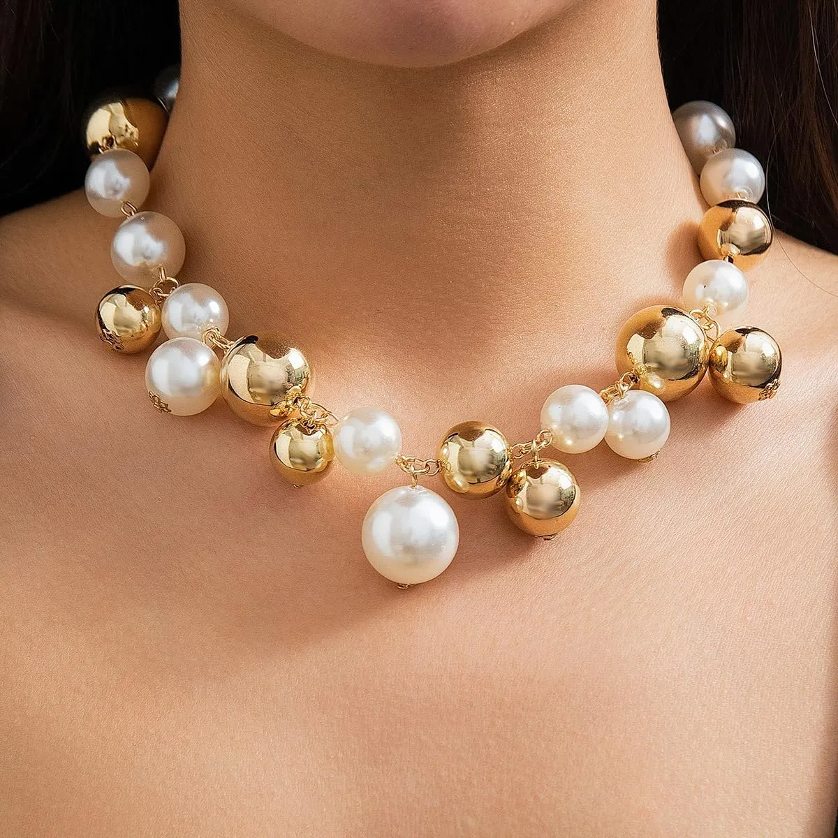 CSIYANJRY99 Chunky Pearl Necklace for Women Big Faux Pearl Beaded Strand Necklace Wedding Prom Jewelry for Women