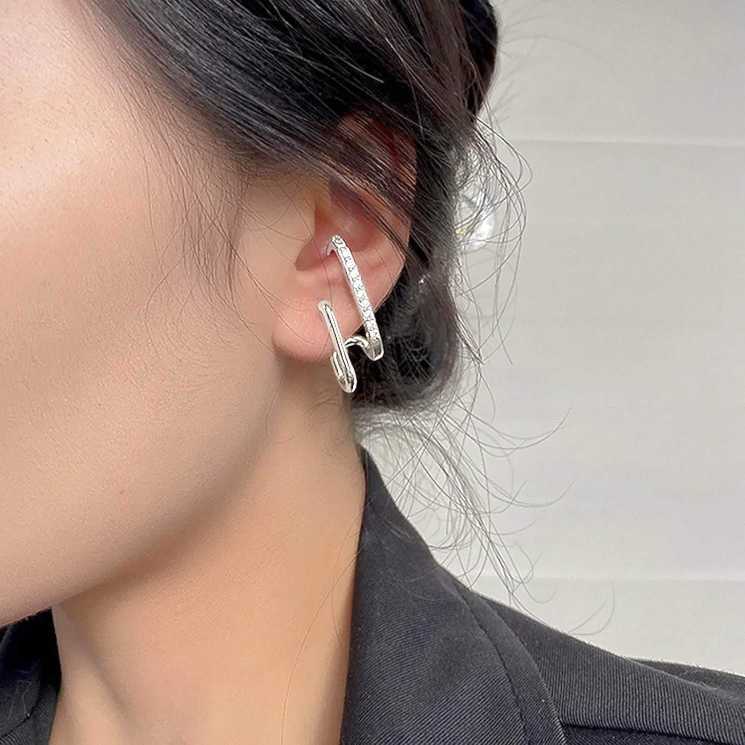 Ear Cuff Earrings for Women Claw Stud Earrings Double Piercing Earrings Geometric Hoop Huggie Earrings for Birthday Gifts