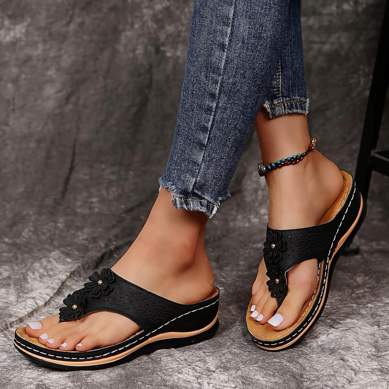 Eduavar Orthopedic Sandals for Women, Black Sandals Women Wide Width Open Toe Sandals Comfy Platform Sandals Travel Shoes