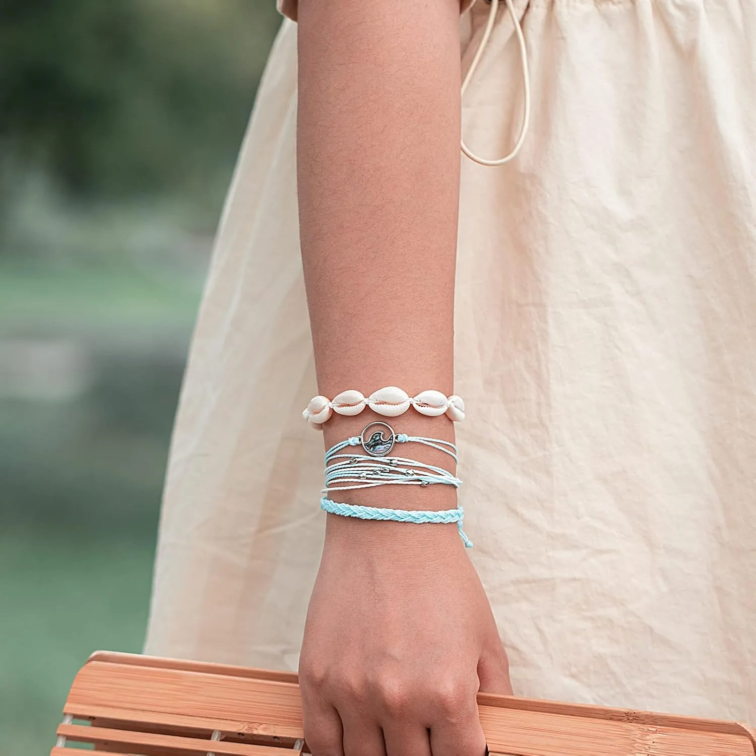 FANCY SHINY Wave String Bracelets Braid Puka Shell Bead Bracelets Handmade Cute Trendy Boho Easter Jewelry Gifts for Women