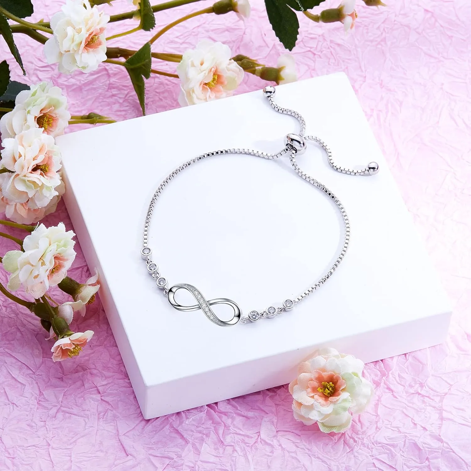 Gifts for Women Mom, Infinity Love Bracelets for Women Girls Girlfriend, Birthday Mothers Day Jewelry Gifts for Mom Wife from Daughter Son