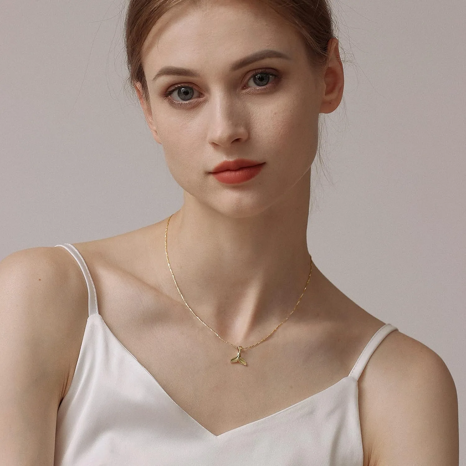 Gold Layered Necklaces for Women Dainty 14K Real Gold Plated Layering Necklace Bar Disc Fishtail Paperclip Chain Multilayer Necklaces Jewelry for Women