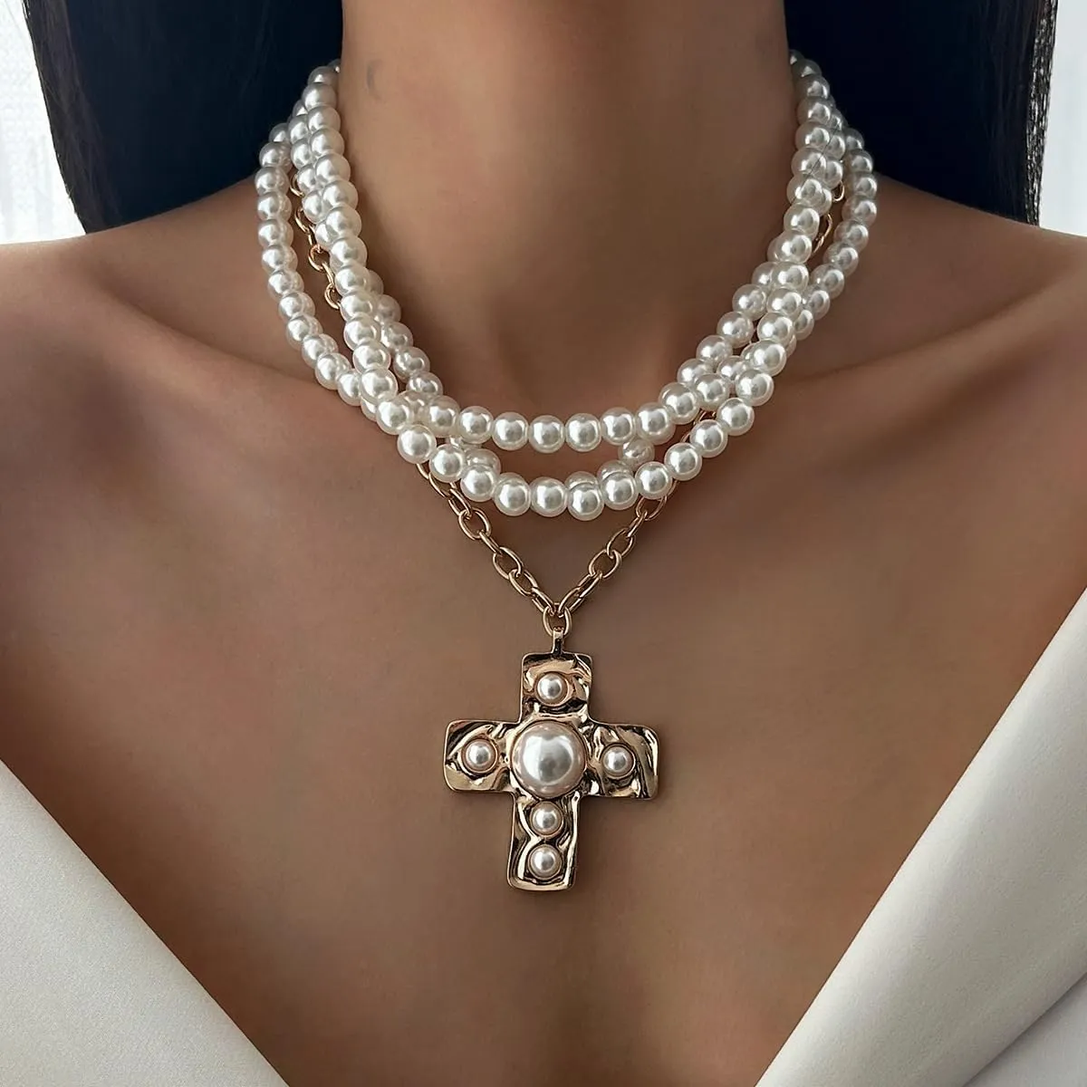 Gothic Cross Necklaces Layered Pearl Beads Cross Pendant Necklaces Punk Vintage Cross Chain Necklace Chunky Cross Necklace Gothic Jewelry for Women