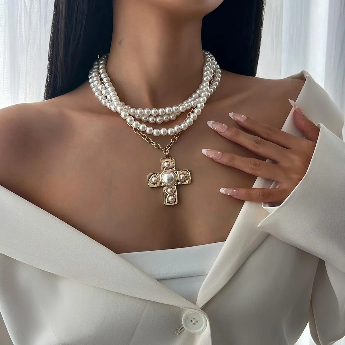 Gothic Cross Necklaces Layered Pearl Beads Cross Pendant Necklaces Punk Vintage Cross Chain Necklace Chunky Cross Necklace Gothic Jewelry for Women