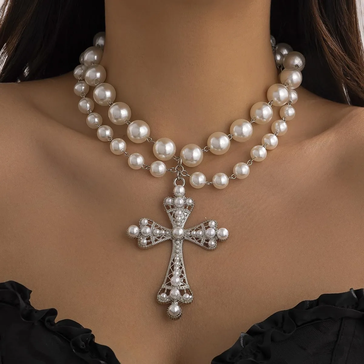 Gothic Cross Necklaces Layered Pearl Beads Cross Pendant Necklaces Punk Vintage Cross Chain Necklace Chunky Cross Necklace Gothic Jewelry for Women