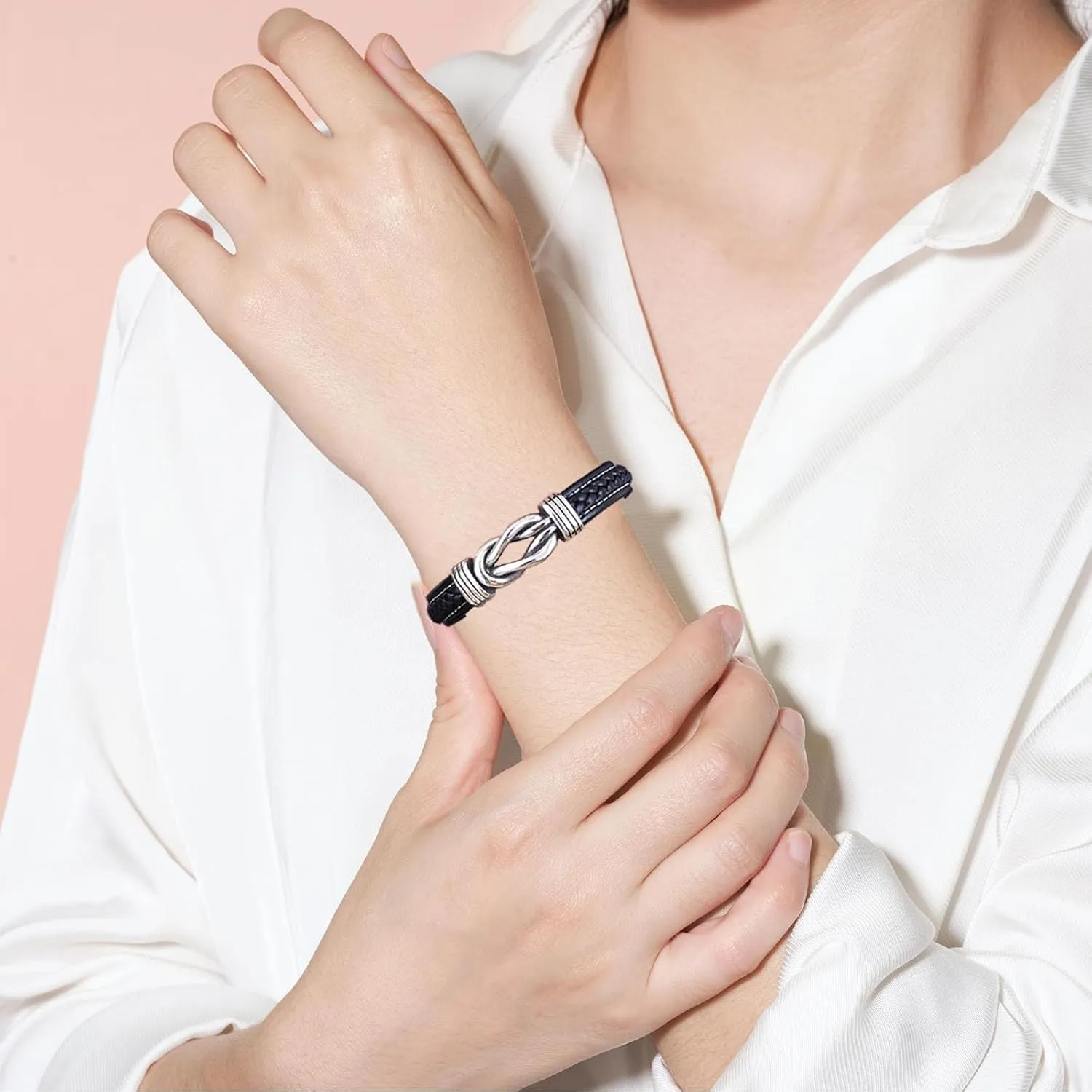 Grandmother and Granddaughter Forever Linked Together Braided Leather Bracelet, Infinity Knot Bracelets for Women To My Granddaughter Stainless Steel Engraved Leather Bracelet Jewelry for Birthday ChristmasBlack 19cm