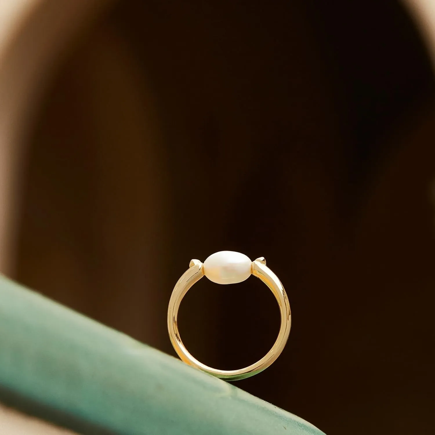 Kendra Scott Leighton Pearl Band Ring
