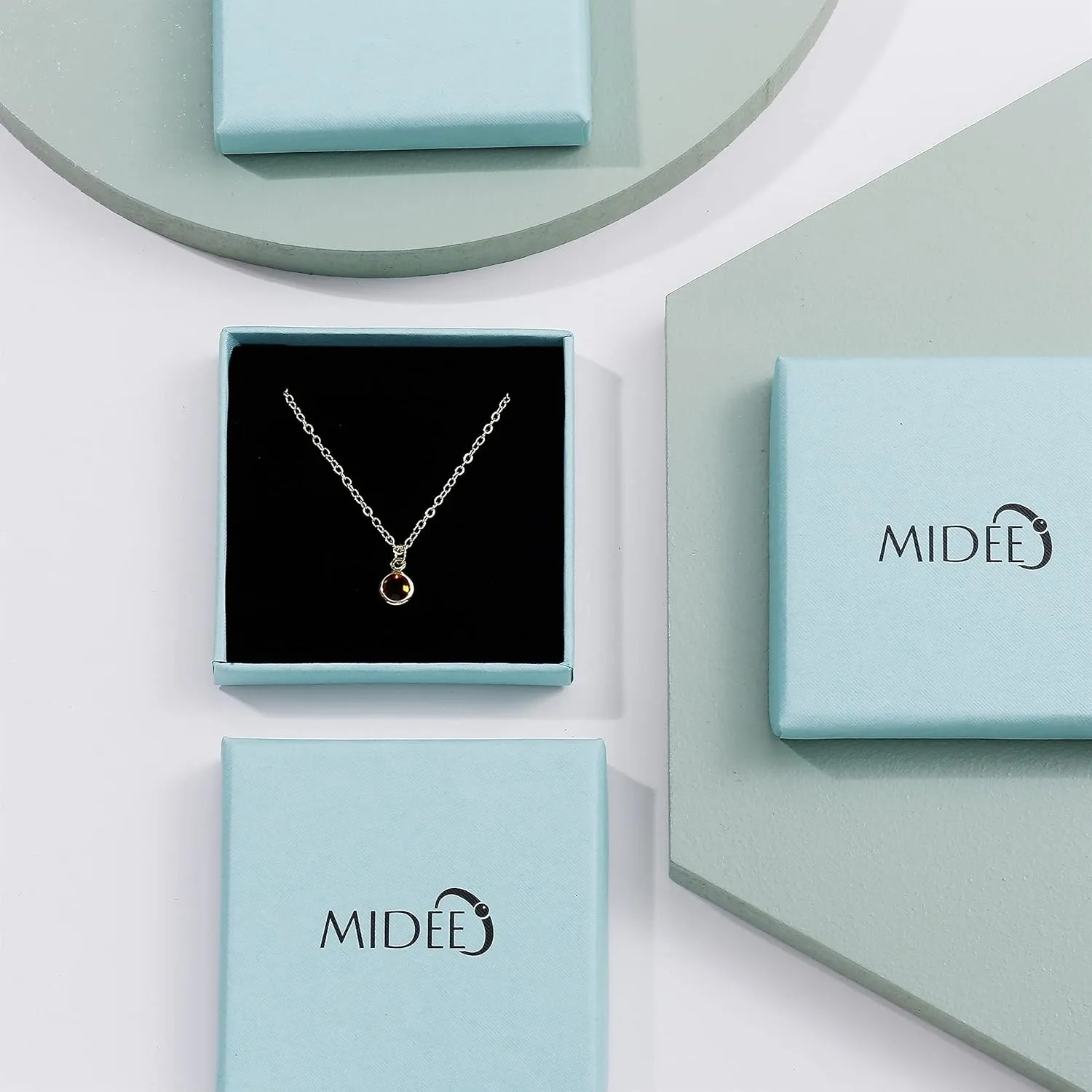 MIDEEO Initial Necklaces for Women, Dainty Letter Necklace Personalized Tiny Initial Pendant Necklace Monogram Cute Letter Name Choker Necklaces Christmas Gift