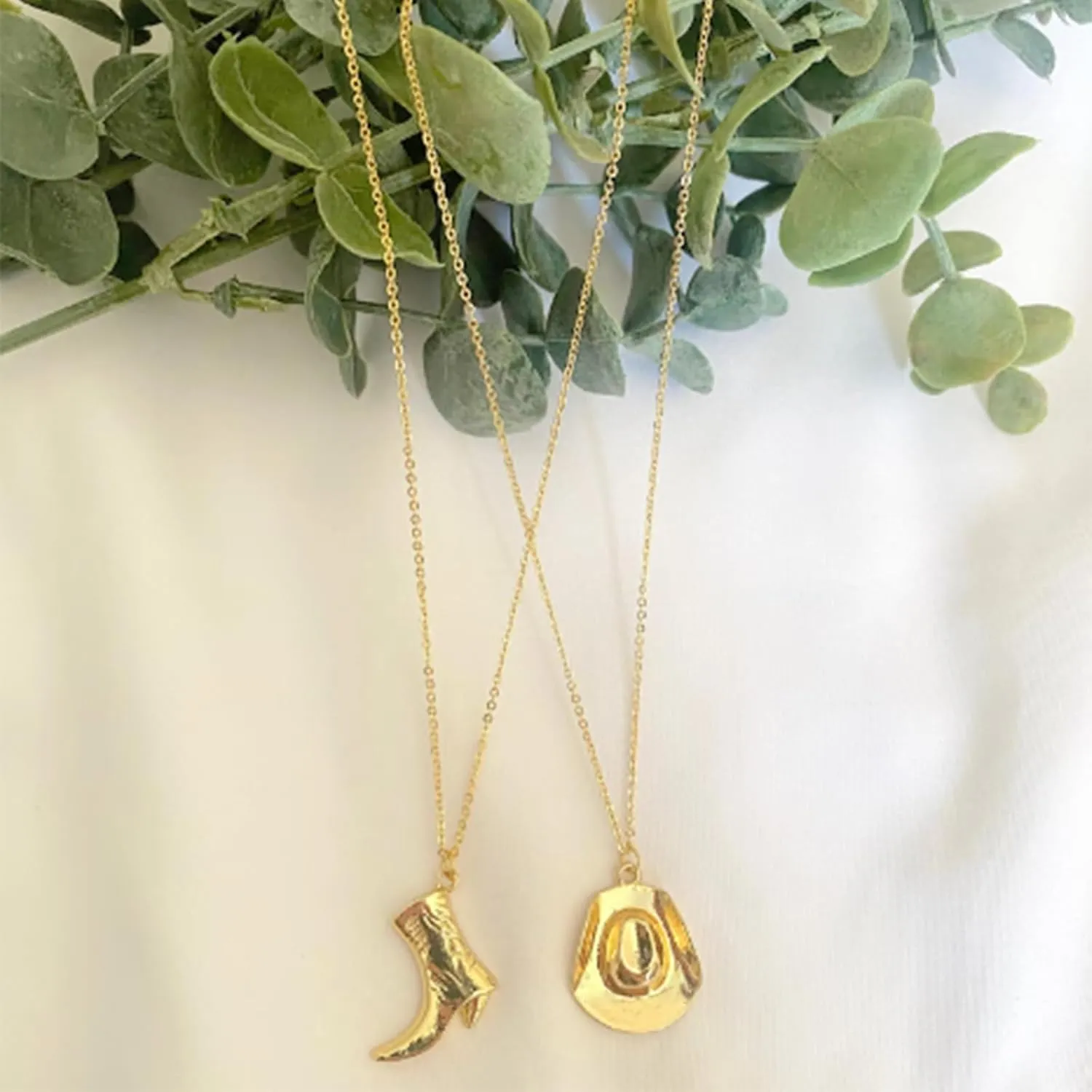 MIFYNN Cowboy Boot Necklace for Women Cowgirl Boot Hat Necklaces 14K Gold Layered Hat Boot Pendant Necklaces Western Country Jewelry Gifts