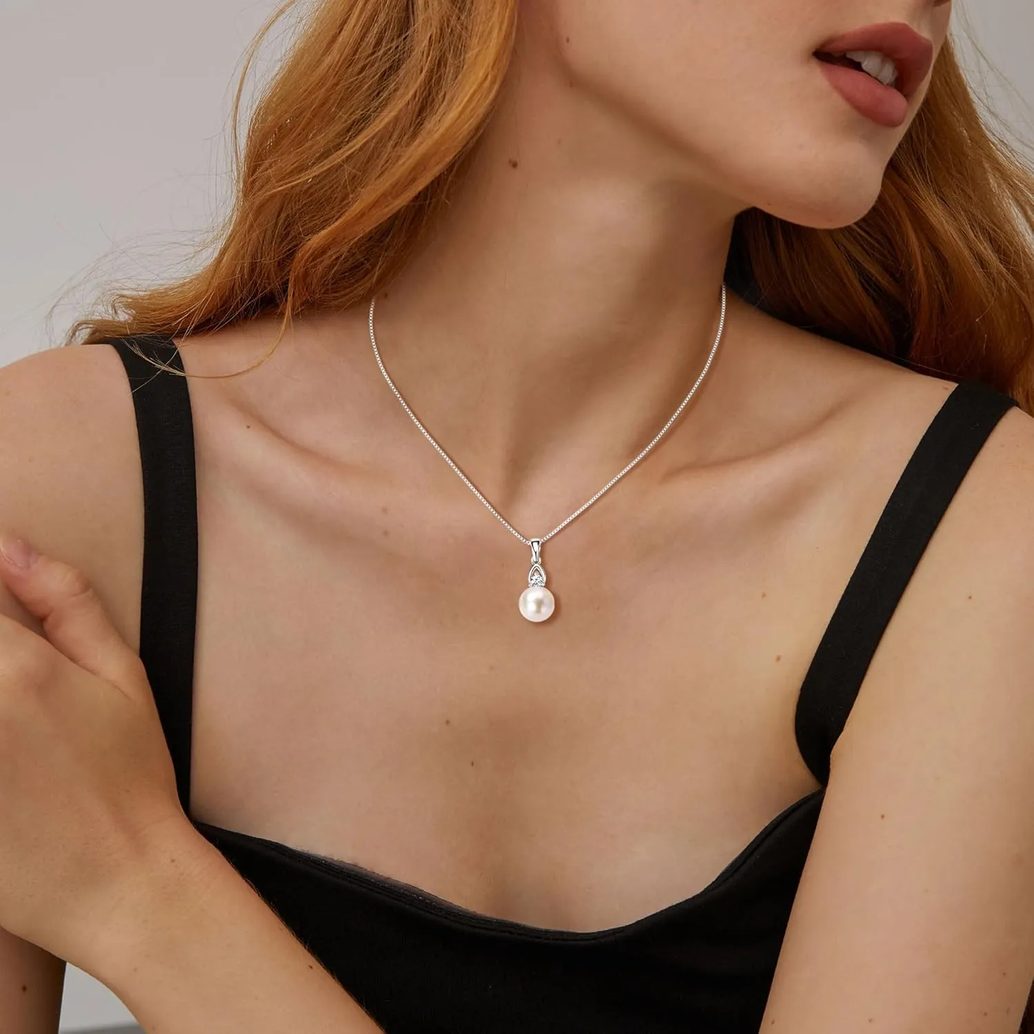 Pearl Necklaces for Women, Sterling Silver Freshwater White Pearl Pendant Necklace with Moissanite Pearl Jewelry Gifts for Wife Mom