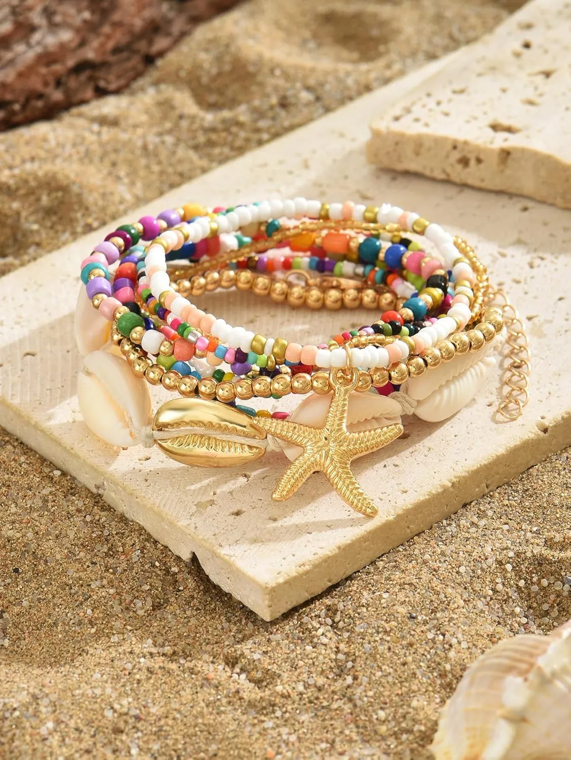 Shell Bracelets for Women Boho Layered Beaded Seashell Bracelets Colorful Stackable Puka Shell Bracelet Summer Beach Surfer Starfish Bracelets Jewelry Accessories for Women