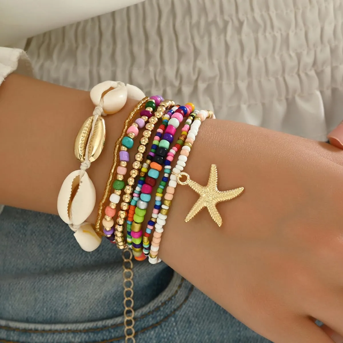 Shell Bracelets for Women Boho Layered Beaded Seashell Bracelets Colorful Stackable Puka Shell Bracelet Summer Beach Surfer Starfish Bracelets Jewelry Accessories for Women