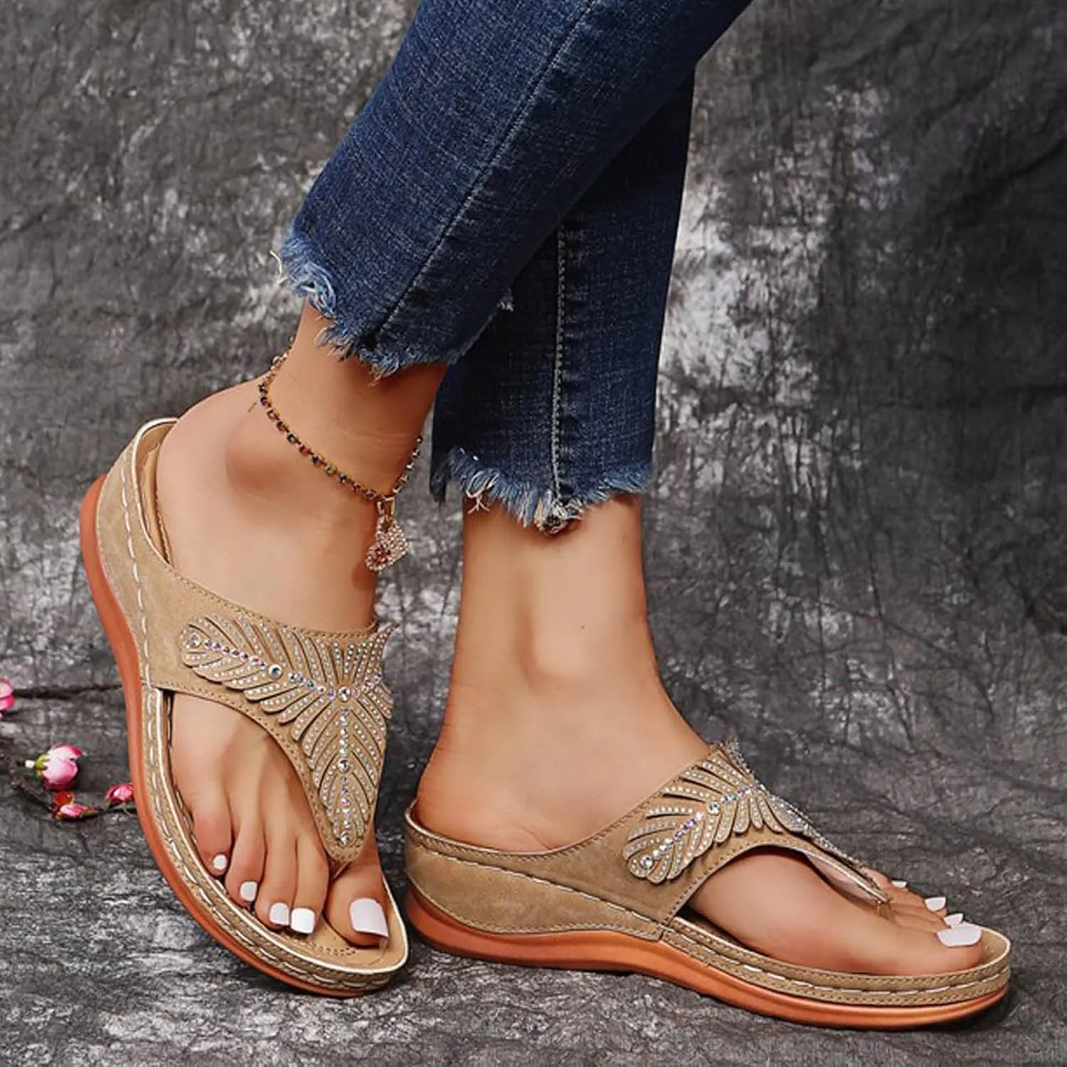 Summer Ladies Flip Flops Wedge Heel Slippers Sandals Casual Flip Flops Women's Shoes Beaded Heels Sandals