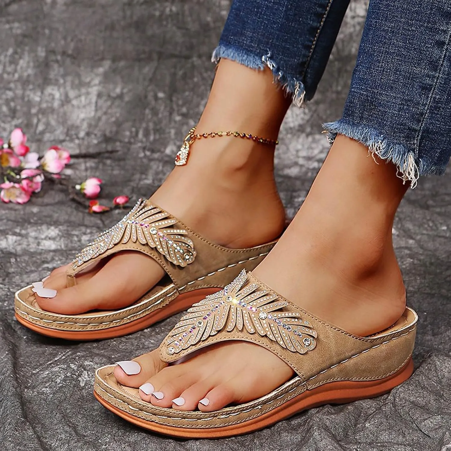 Summer Ladies Flip Flops Wedge Heel Slippers Sandals Casual Flip Flops Women's Shoes Beaded Heels Sandals