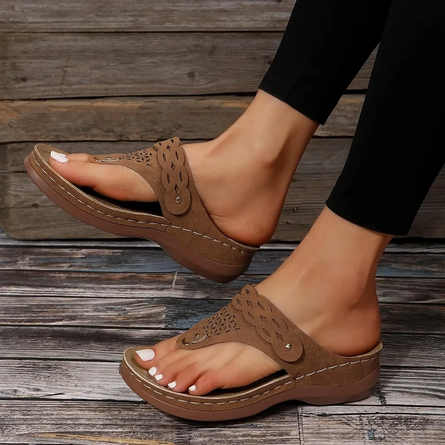 Thong Sandals for Women Rhinestones Elastic T Strap Flip Flops Flats Ladies Boho Summer Low Heel Casual Flat Shoes 2025 Fashion T-Strap Beaded Flower Bohemian Pearl Crystal Beach Flip-Flop