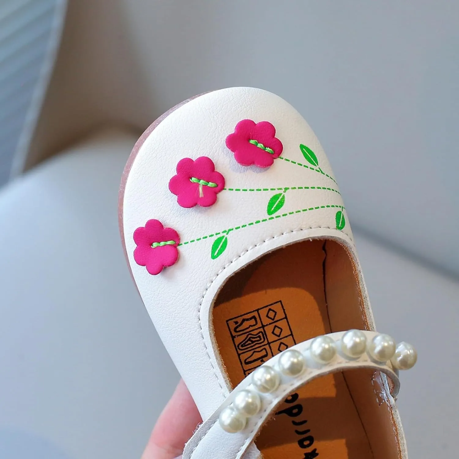 Toddler Girls Leather Wedding Sandals Beaded Strap Closed Toe Ankle Low Heel Dance Shoes Baby Sole Non Slip Sandals