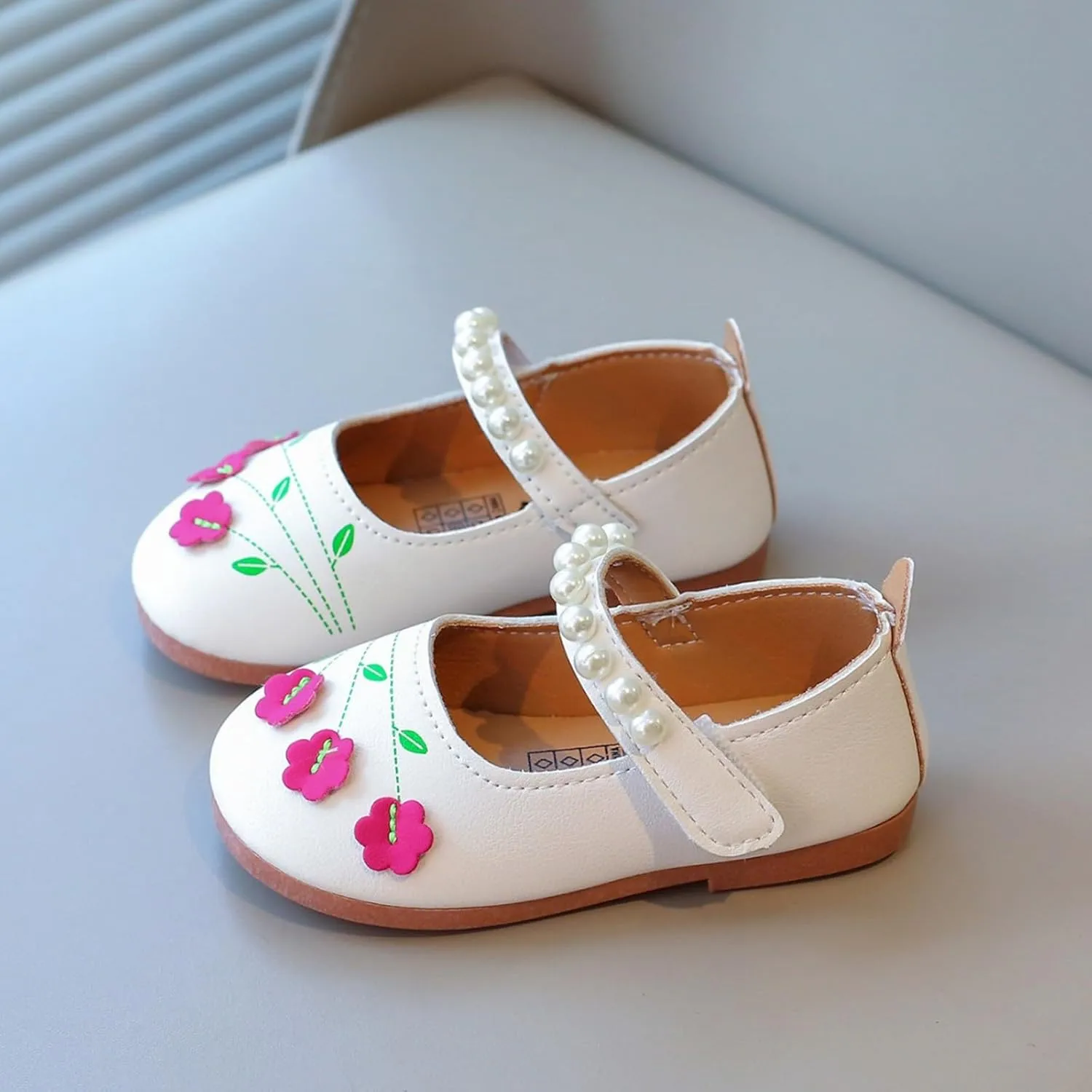 Toddler Girls Leather Wedding Sandals Beaded Strap Closed Toe Ankle Low Heel Dance Shoes Baby Sole Non Slip Sandals