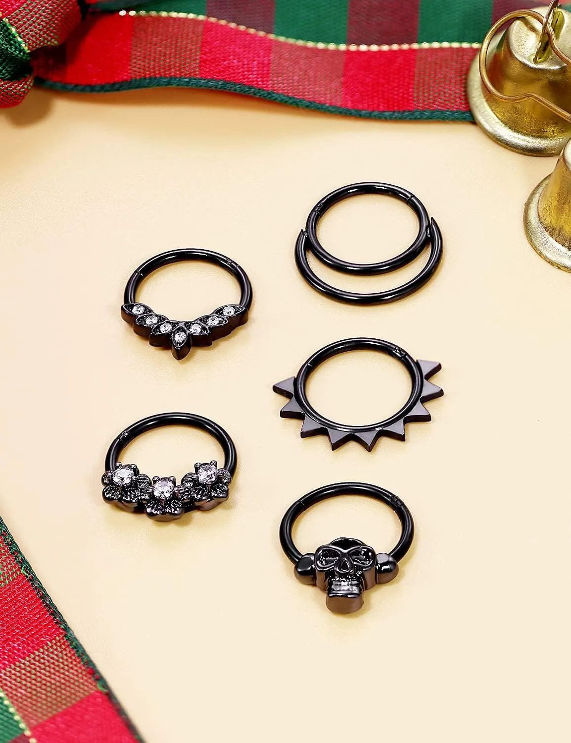 Vsnnsns Septum Ring 16G Stainless Steel Skull Septum Piercing Jewelry Clicker Flower Nose Ring Hoop Piercing Jewelry for Women Men Silver Black Rainbow Rose Gold 10mm