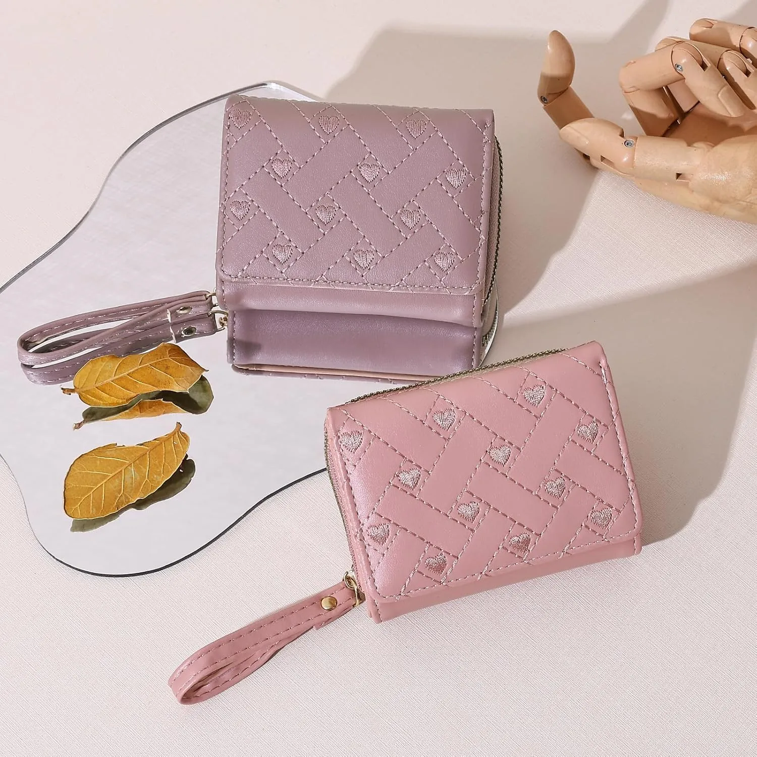 Wallet Women, Cute Pink Ladies Wallet, Love Heart Trifold Wallets Woman Business Credit Card Holder with Zipper Purse for ID Cards Cash Coin Key (Pink)