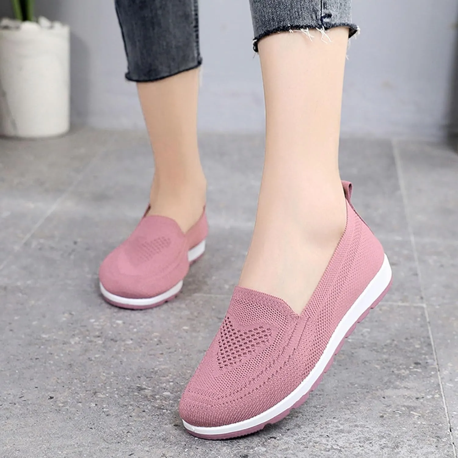 Women Breathable Mesh Slip On Shoes Casual Comfortable Walking Sneakers Lightweight Flats Non Slip Loafers