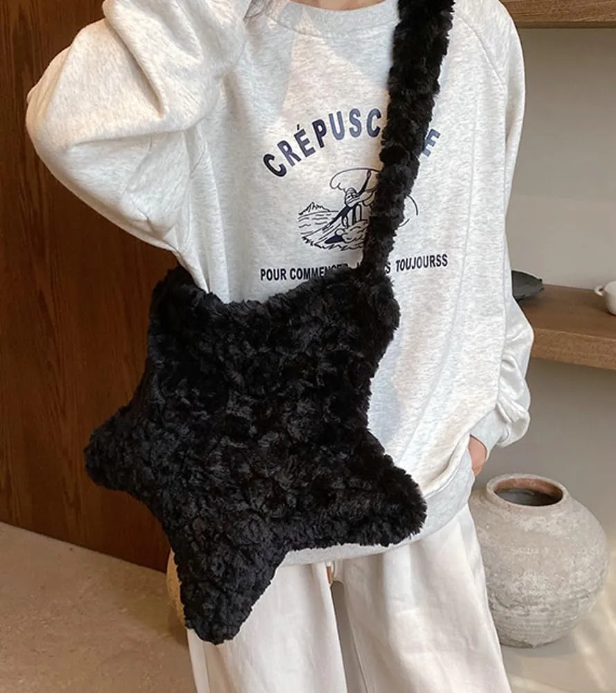 Women's Fuzzy Crossbody Bag Stylish Star Shape Tote Bag Large Capacity Cute Fluffy Shoulder Bag Y2k Satchel Purse 2024