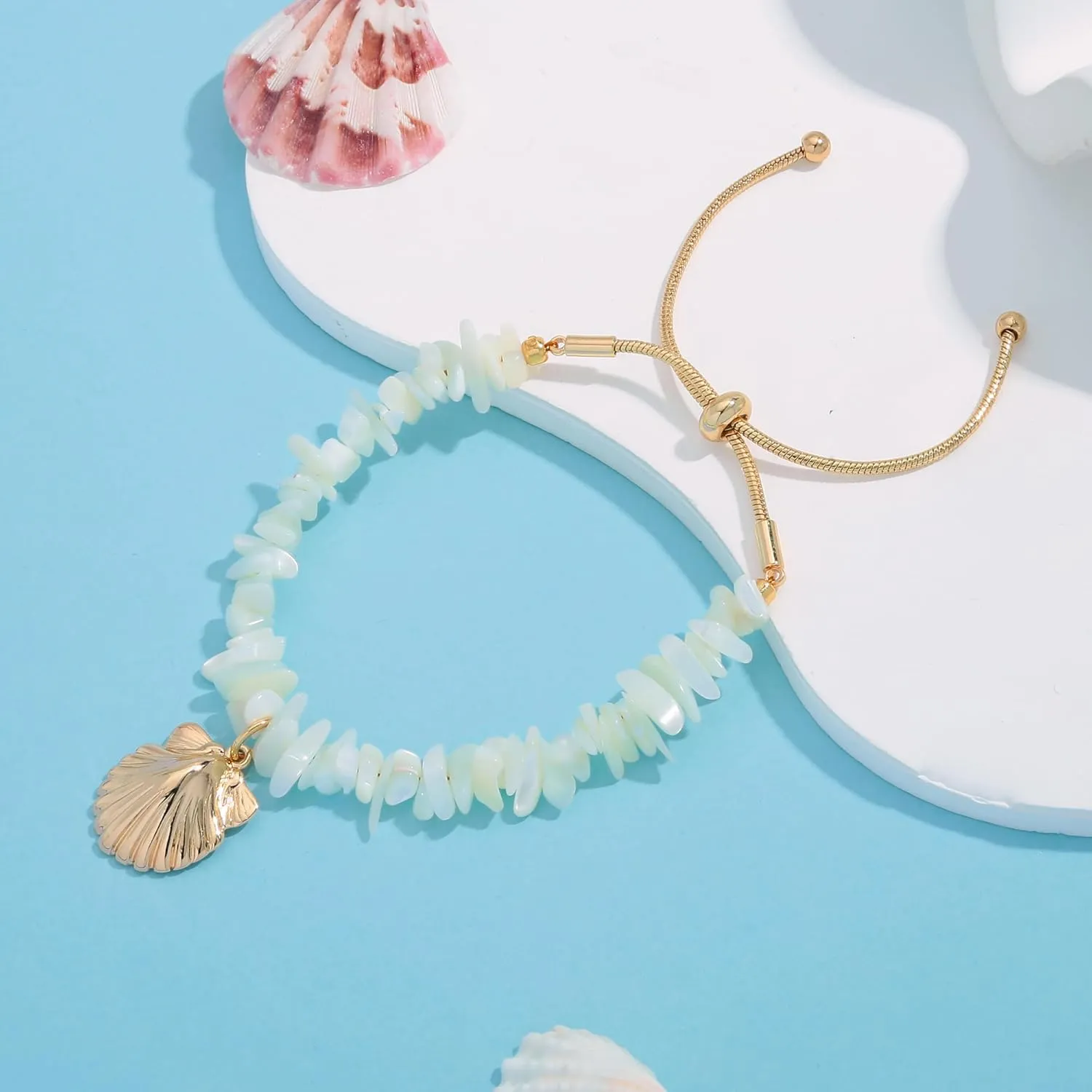 WOWORAMA Starfish Seashell Bracelet for Women Gold Beach Shell Charm Bracelets Adjustable Shell Beads Bracelet Boho Hawaiian Ocean Mermaid Bracelet