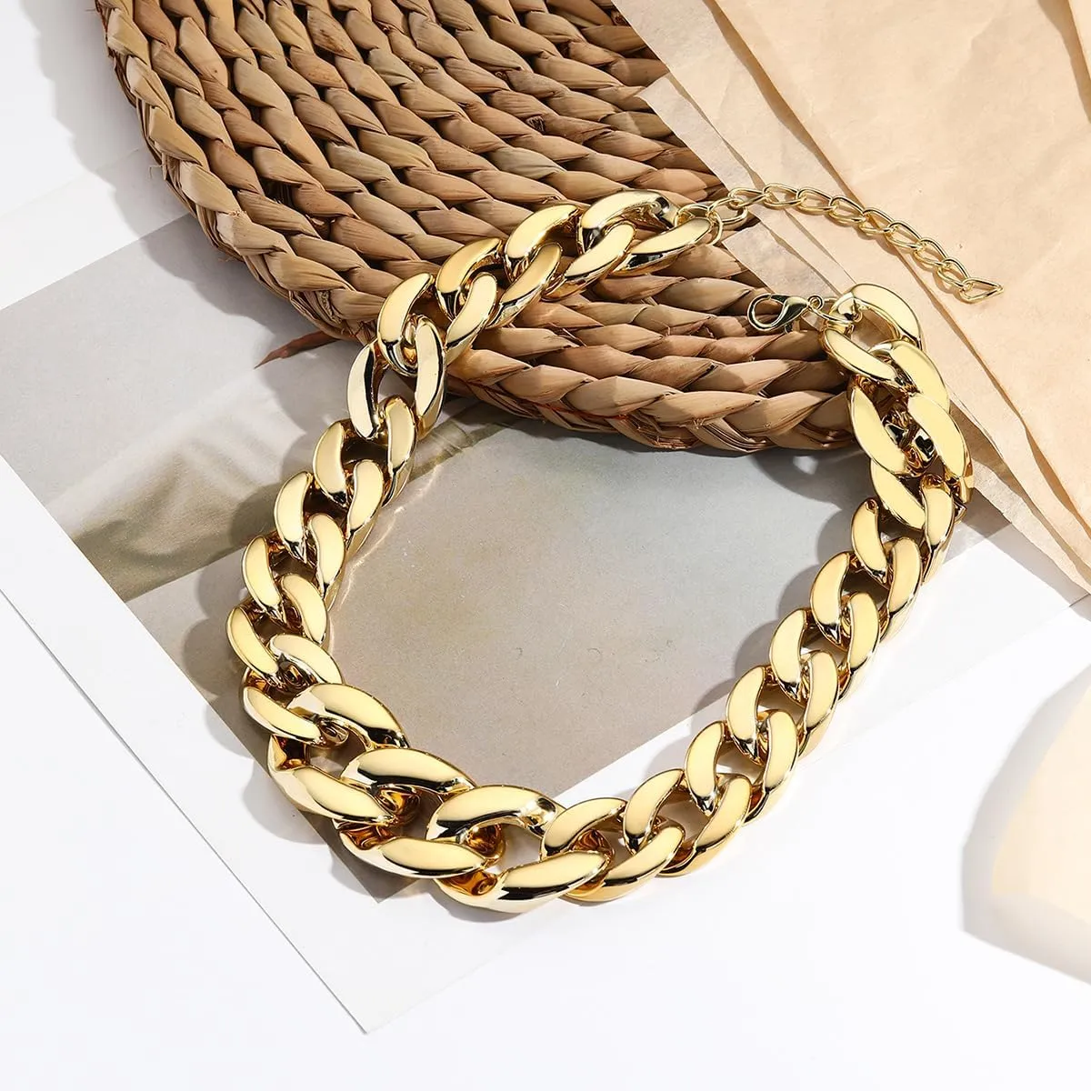 YOOESTORES82 Chunky Gold Cuban Chain Choker Necklaces,Trendy Punk Hip Hop Style Link Chain Necklaces,Dainty Exaggerated Accessories Jewelry Gifts for Women
