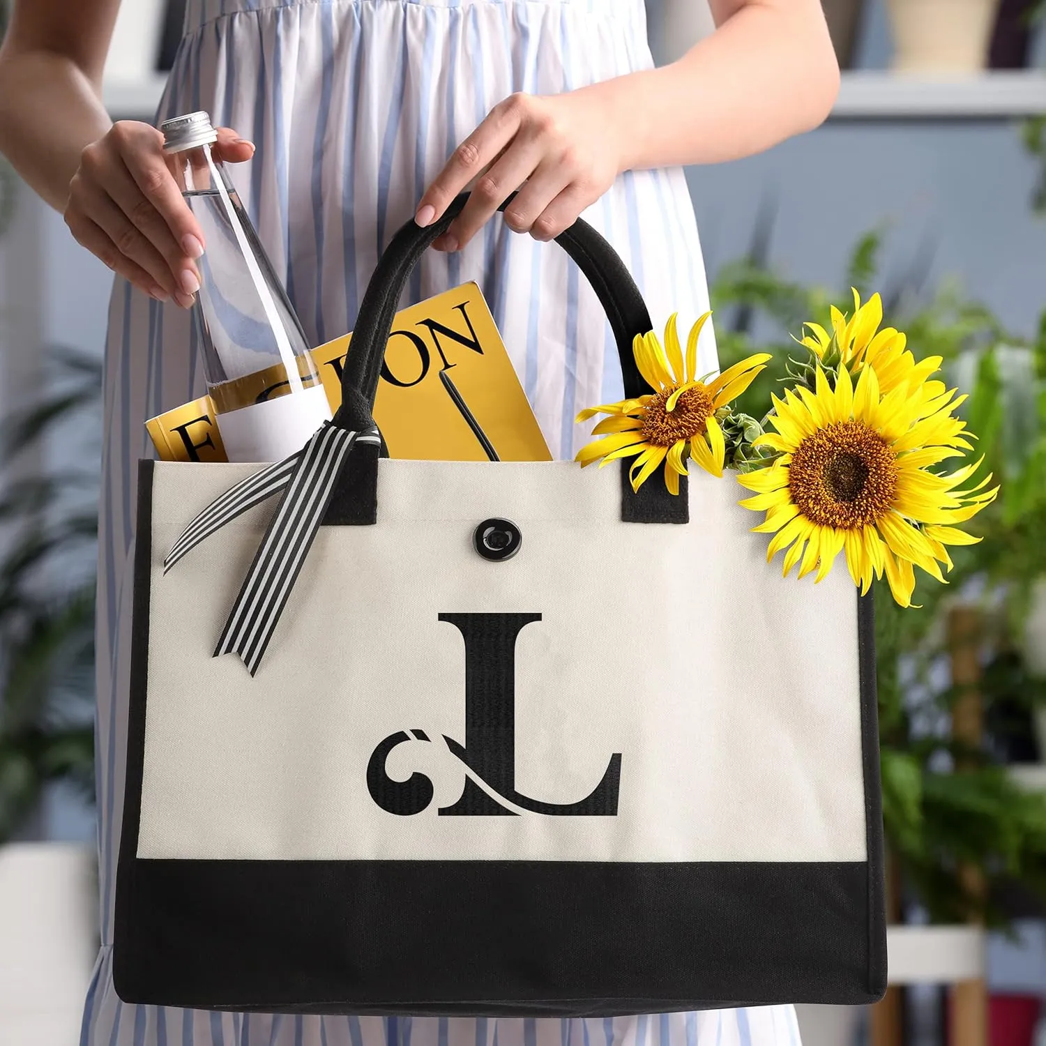 YOOFAN Initial Canvas Tote Bag - Personalized Monogrammed Gift Tote Bag for Wedding, Birthday, Beach, Holiday - Gift for Women, Mom, Teachers, Friends, Bridesmaids (L)